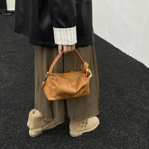 Women Small Faux Suede  Bag 2026 Winter Trend Retro Soft Crossbody Bag Luxury Designer Trend Simple Handbags