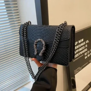 Retro Style Fashion Shoulder Bag for Women Snake Pattern Crossbody Small Square Bag Trendy Accessory